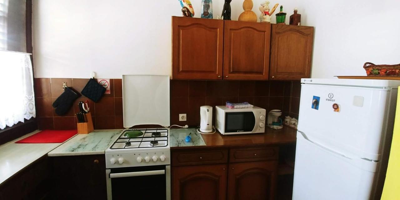 Apartman Ana Murter Exteriör bild